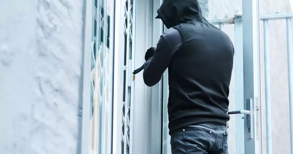 burglars have a new way to monitor your home here’s their scouting technique