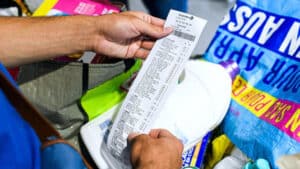 he pays just 12 cents instead of $948 for his groceries here’s the scheme devised by a supermarket cashier